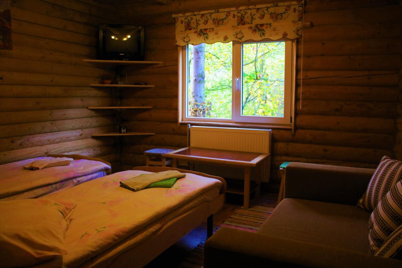 "Lian" Family Hotel & Restaurant Volosyanka  Exteriör bild