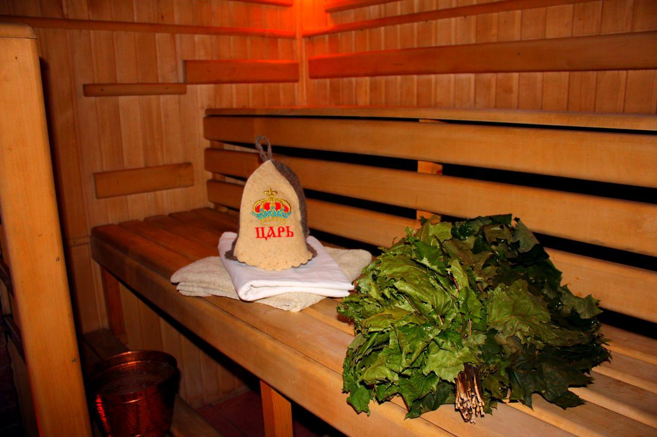 "Lian" Family Hotel & Restaurant Volosyanka  Exteriör bild