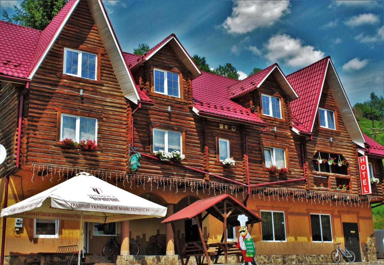 "Lian" Family Hotel & Restaurant Volosyanka  Exteriör bild